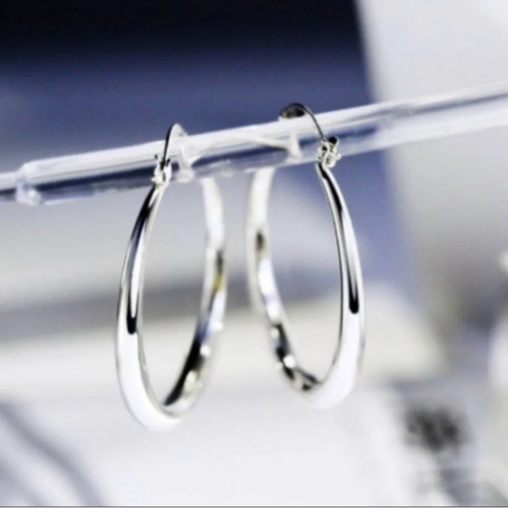 NEW 18k White Gold Plated 1.5” Round Hoop Earrings